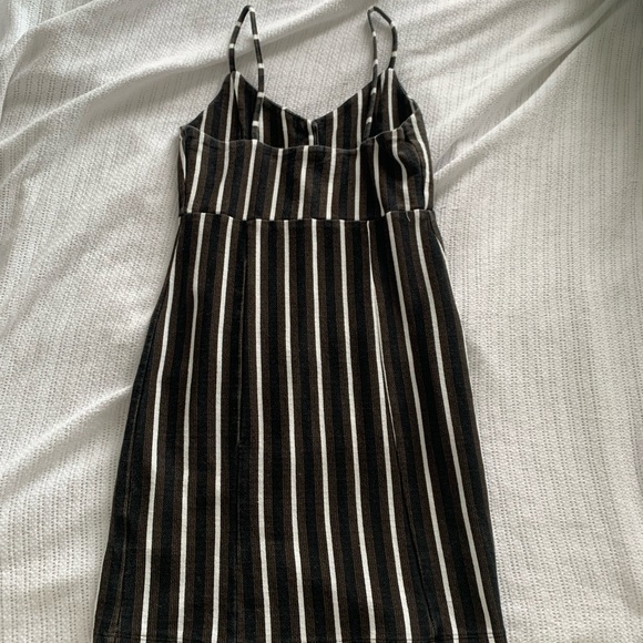 Brown Striped Dress - Picture 2 of 3
